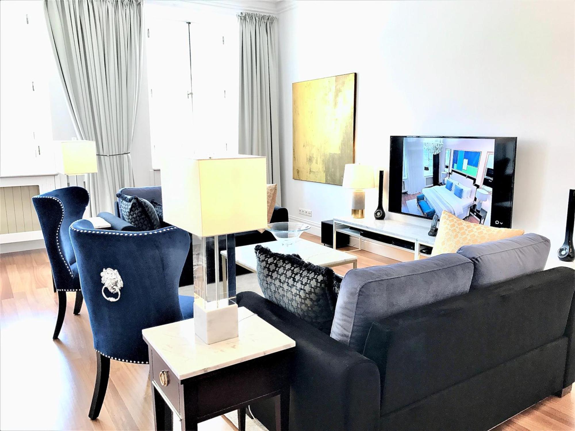 Mondrian Luxury Suites & Apartments Market Square IV Warsaw Bilik gambar