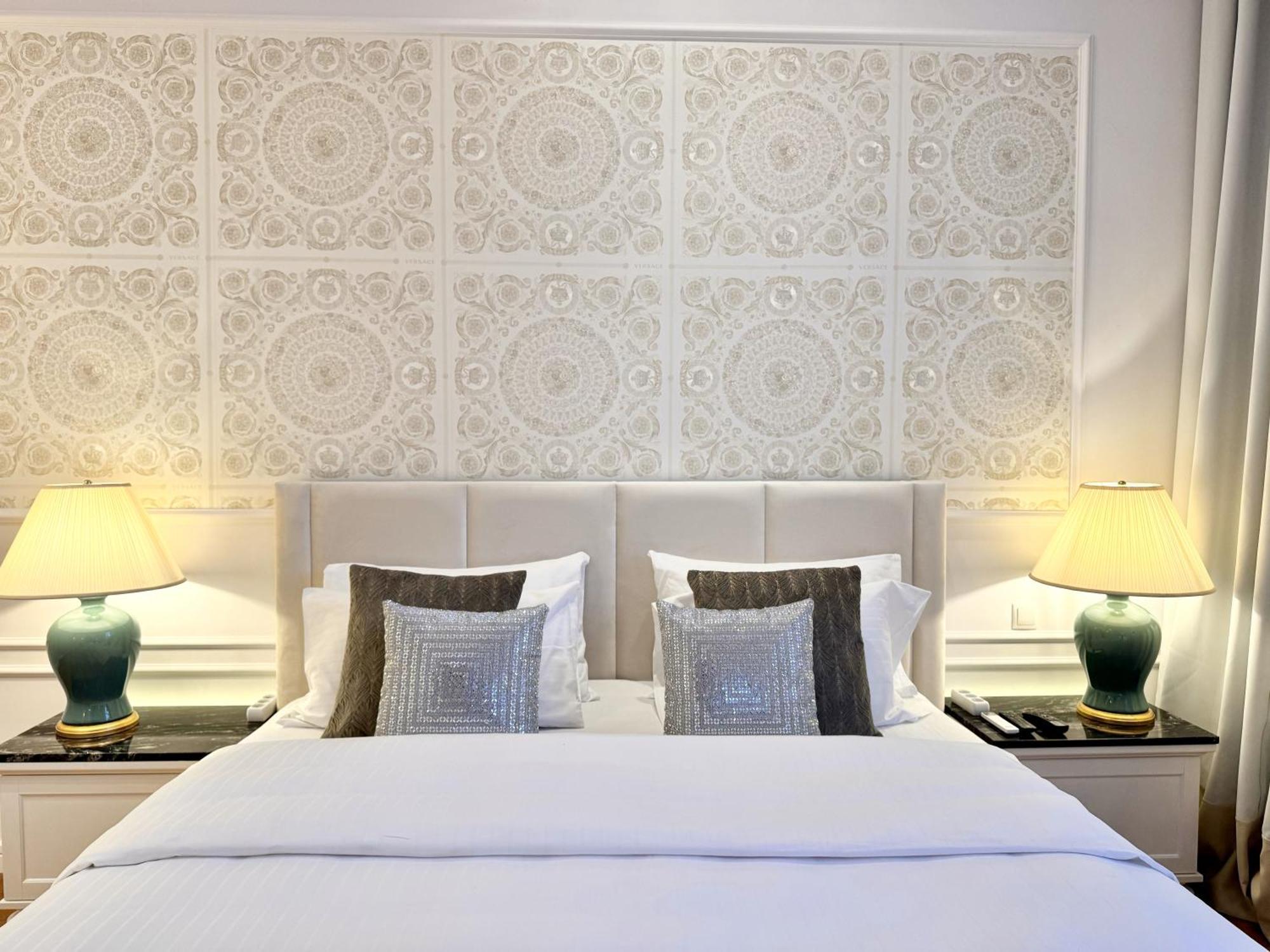 Mondrian Luxury Suites & Apartments Market Square IV Warsaw Bilik gambar