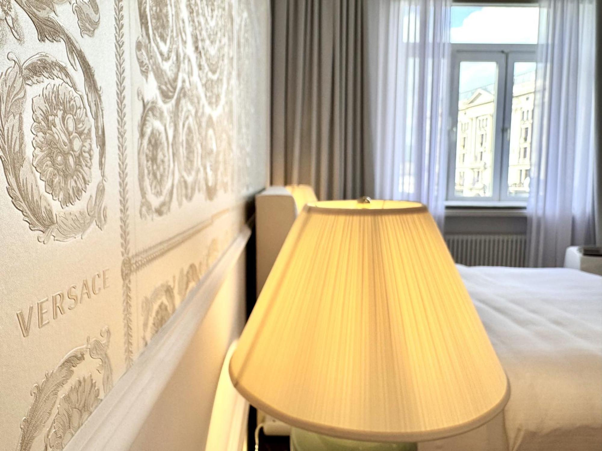 Mondrian Luxury Suites & Apartments Market Square IV Warsaw Bilik gambar